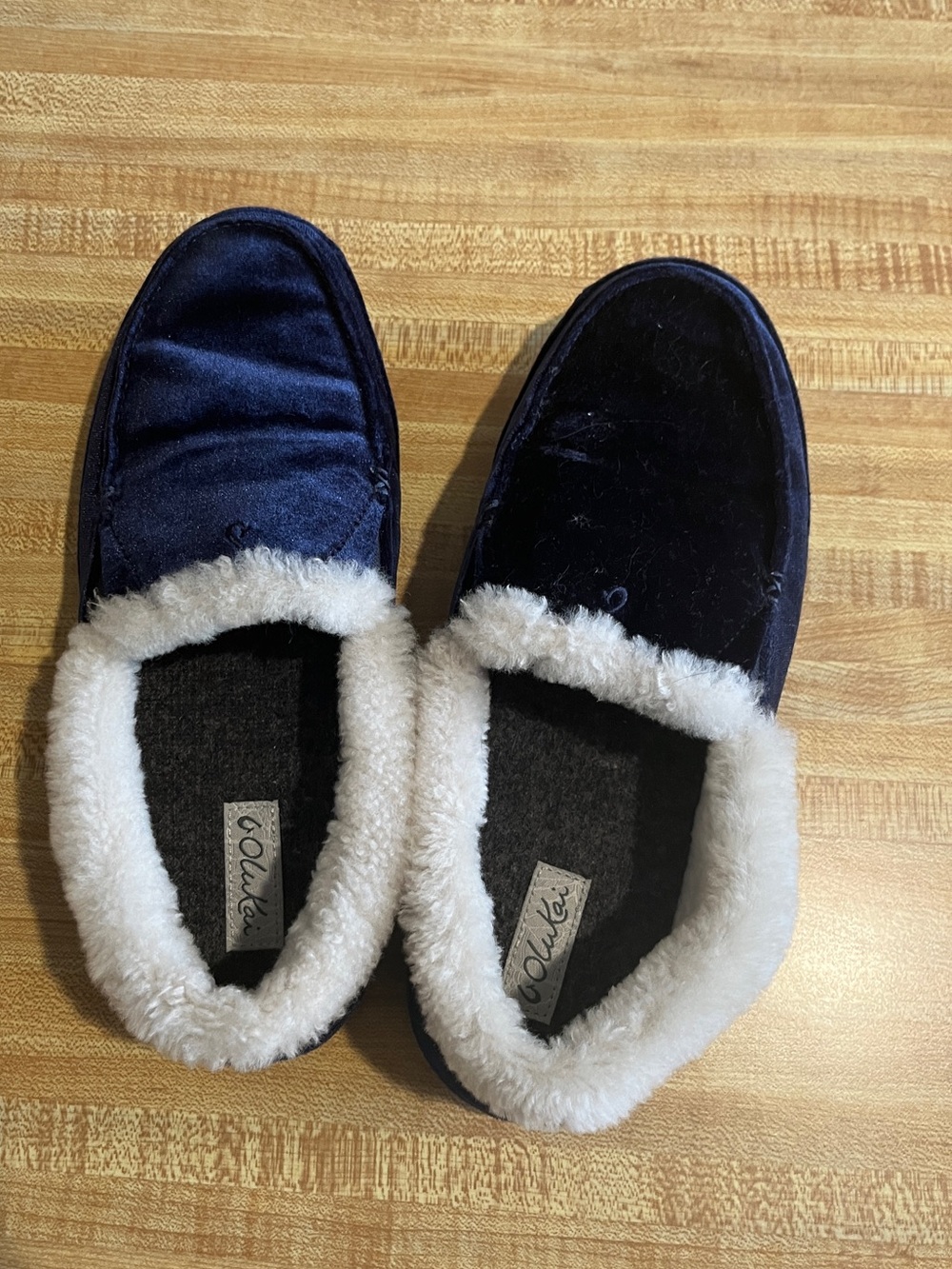 Olukai Nohea Kilohana Genuine slipper women’s shearling size 9